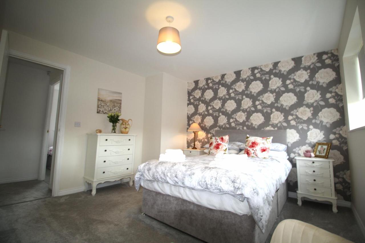 Ashington - 2 Bedroom House - Beautifully Decorated & Furnished - Large Garden Eksteriør billede