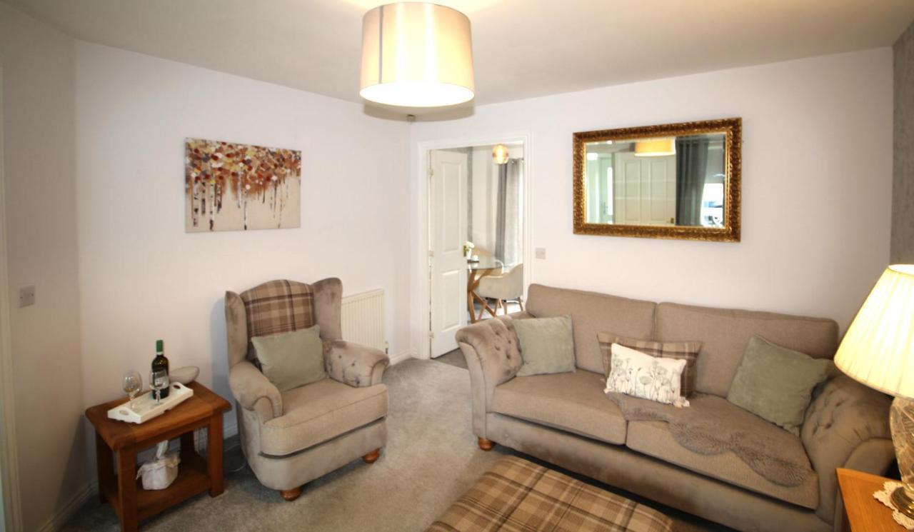 Ashington - 2 Bedroom House - Beautifully Decorated & Furnished - Large Garden Eksteriør billede