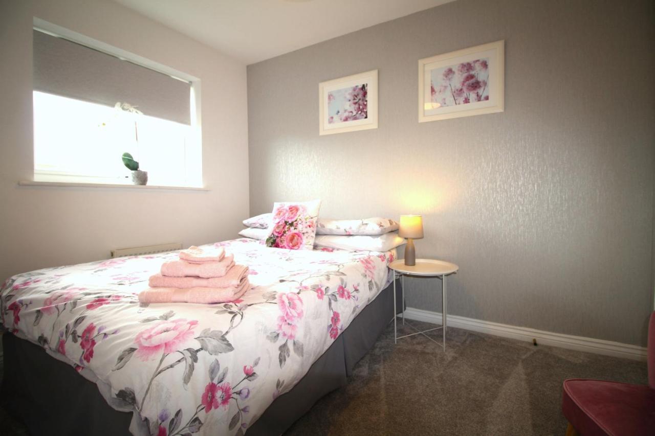 Ashington - 2 Bedroom House - Beautifully Decorated & Furnished - Large Garden Eksteriør billede