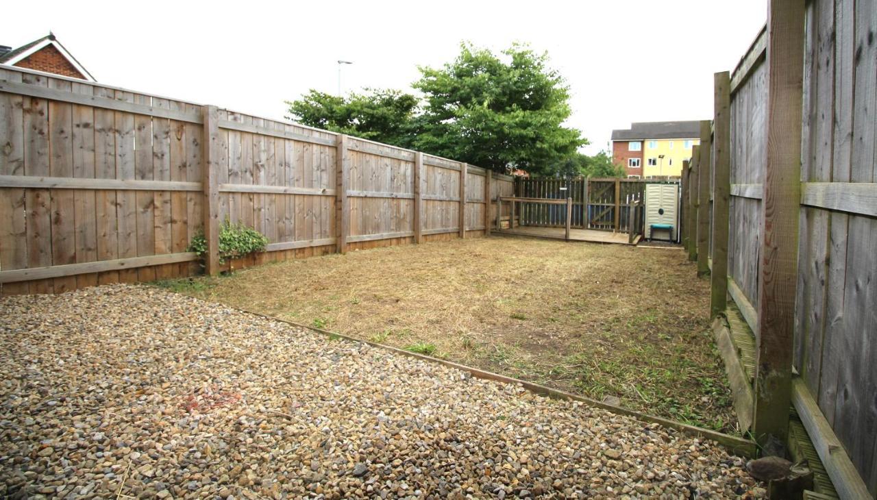 Ashington - 2 Bedroom House - Beautifully Decorated & Furnished - Large Garden Eksteriør billede